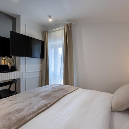 Palace Luxury Suites 스플리트 외부 사진