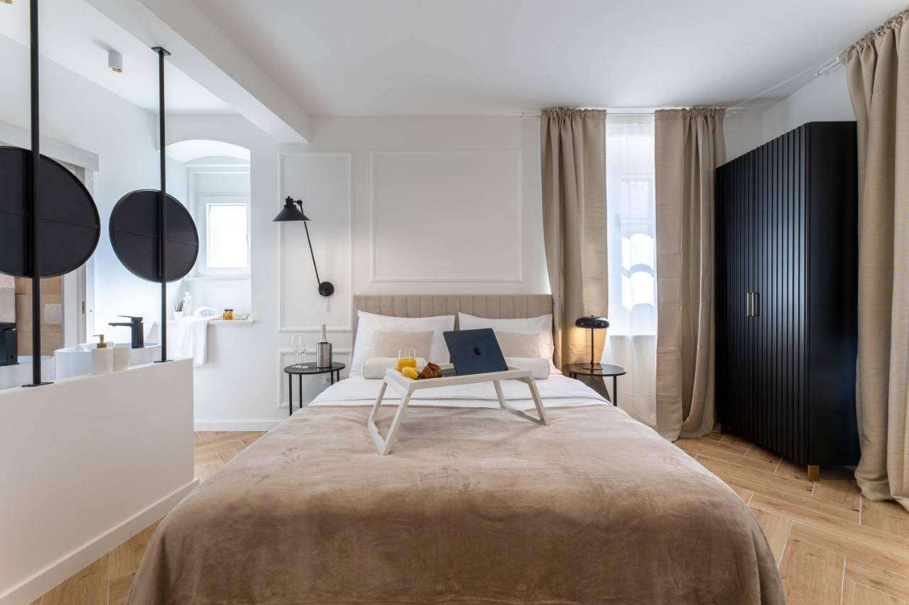 Palace Luxury Suites 스플리트 외부 사진
