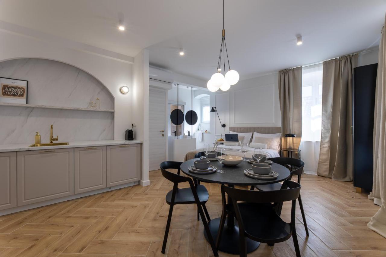 Palace Luxury Suites 스플리트 외부 사진